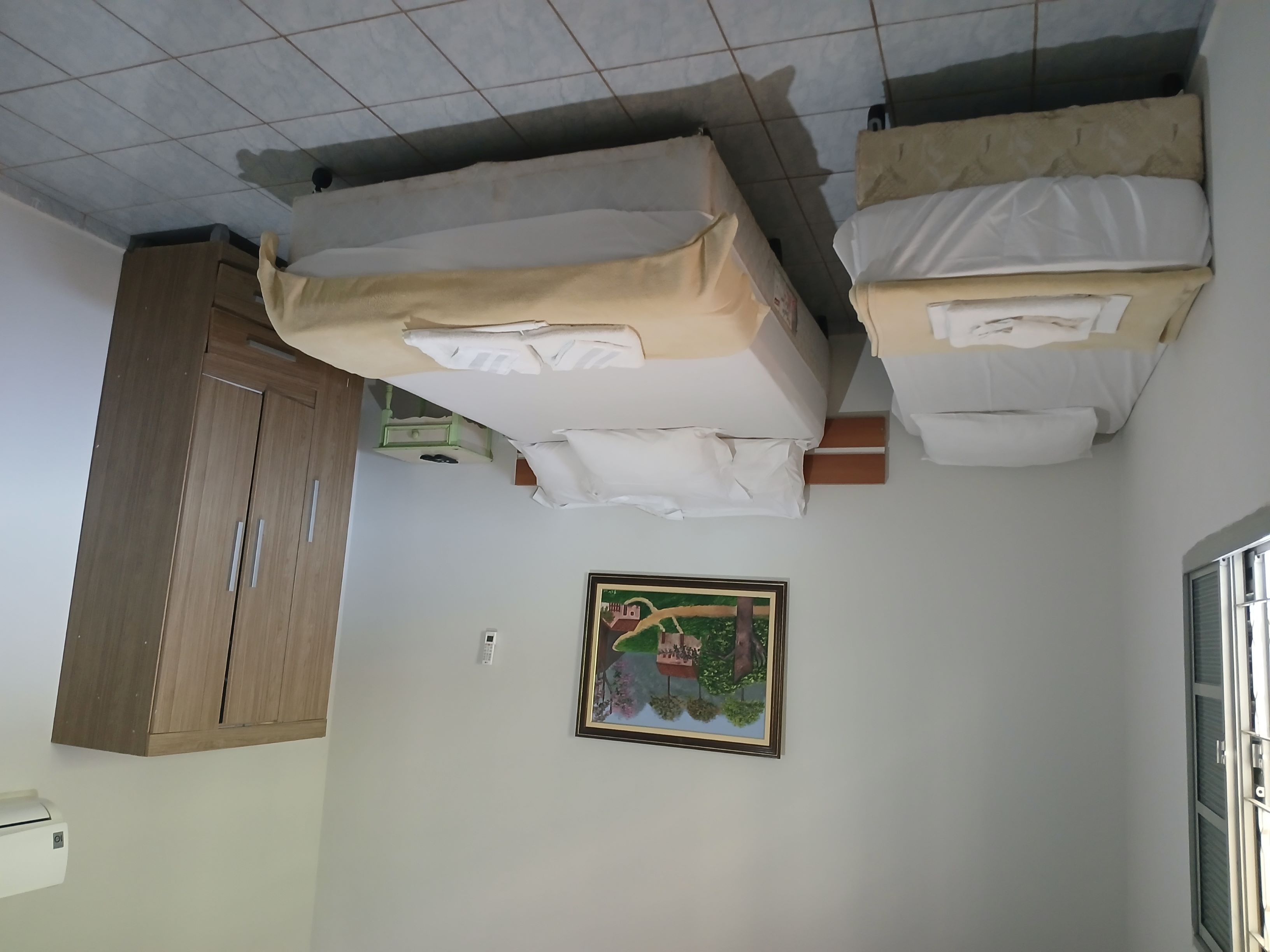 quarto 2 chale familia.jpg